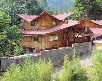 Comfortable cabin, with diverse landscapes and the spectacular Santodomingo river - Cocorná - Edificio