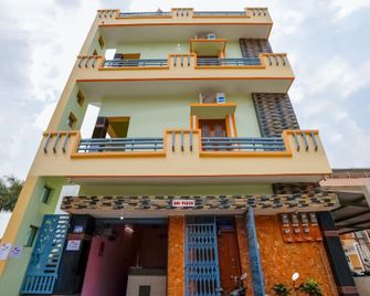 OYO 70986 Abi Plaza - Dharmapuri - Building