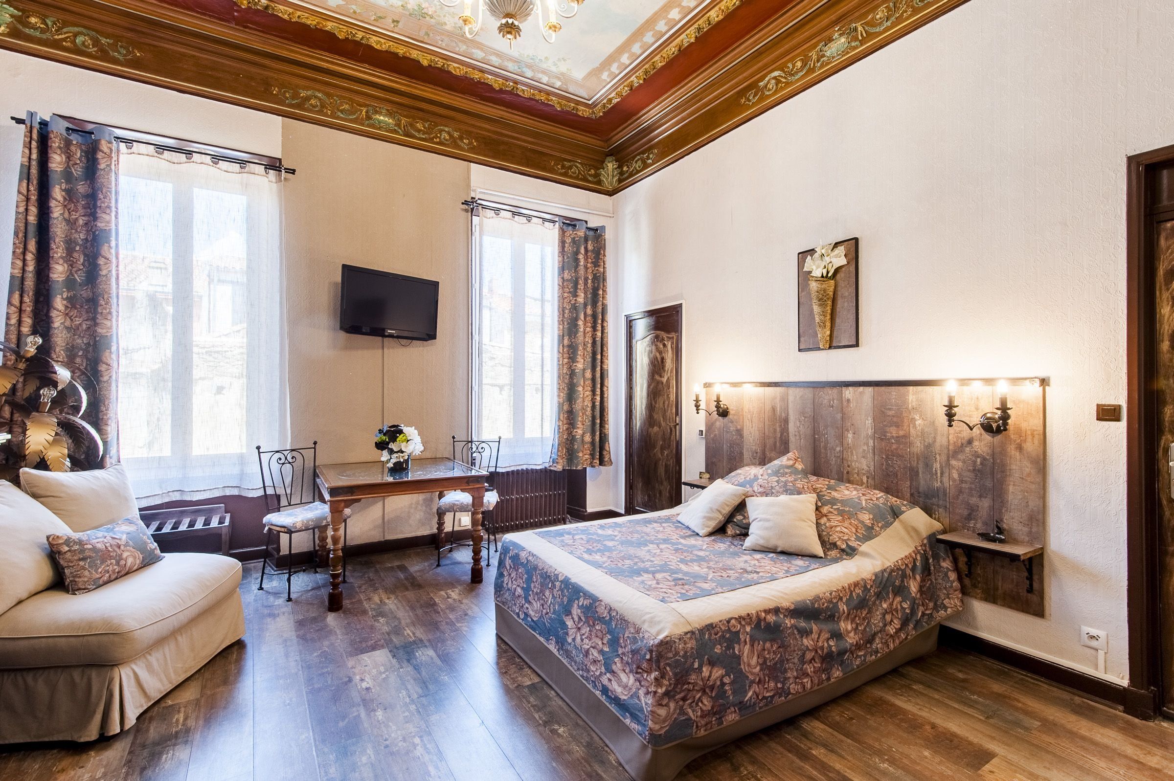 Hôtel de Charme Le Provence - Салон-де-Прованс - Спальня