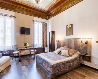 Hôtel de Charme Le Provence - Салон-де-Прованс - Спальня