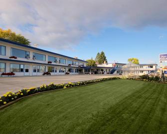 Americas Best Value Port Polson Inn - Polson - Building