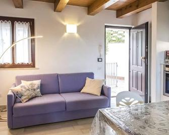 S294 - Sirolo, meraviglioso trilocale con terrazzo e vista mare - Sirolo - Вітальня