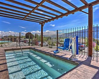 Lake Chelan Resort Condo: Pool & Hot Tub Access! - Manson - Piscina