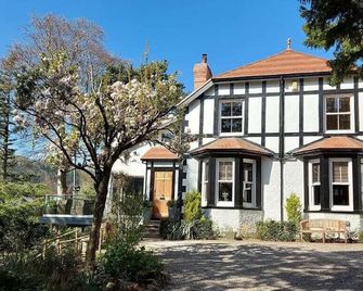 Tir y Coed Country House - Conwy