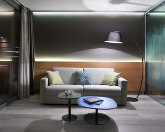 Blue Dolphin Hotel - Metamorfosi - Sala de estar
