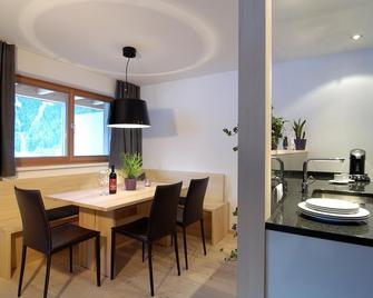Montafon Chalets - Gaschurn - Dining room