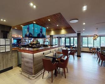 Village Hotel Wirral - Bromborough - Bar