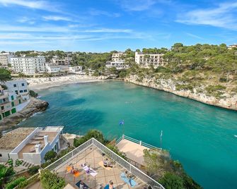 Hotel Pinos Playa - Santanyi - Venkovní prostory