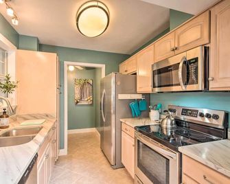 Pet-Friendly A-Frame Retreat Near Dtwn + Beaches! - Pensacola - Küche