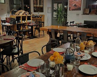 Logis Hotel - Restaurant La Marbrerie - Villeneuve-Minervois - Ресторан