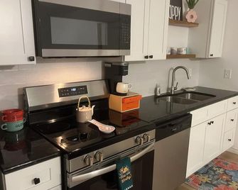 Be Happy 1/1 fully furnished apartment Gatesville - Gatesville - Kitchen