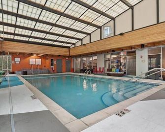 Two Cozysuites Mill District 04 & 01 - Minneapolis - Pool