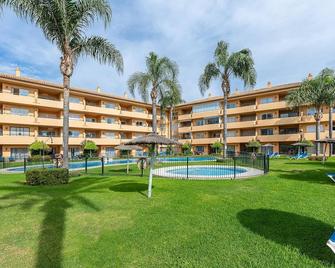 Beautiful apartment in Marbella-Elviria - Elviria - Rakennus