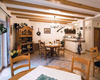 Komfortable, neu Renovierte Few0 im Romantischen Weingut - Leiwen - Restaurante