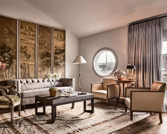 كازا دورو - دالاس - غرفة معيشة