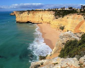 Apartment with sea views and near the beach - Lagoa - Gebäude