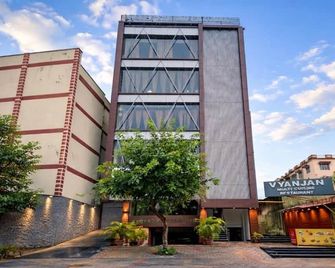 New Hotel Sun International - Jamshedpur - Gebäude
