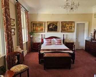 Heritage country homestead hotels, close to wineries, concerts & restaurants - Branxton - Habitación