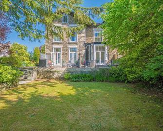 Latimer House - Windermere - Building
