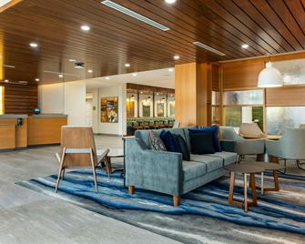 Fairfield Inn & Suites by Marriott North Bay - North Bay - Reception