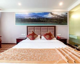 Heyue Hotel - Chongqing - Bedroom