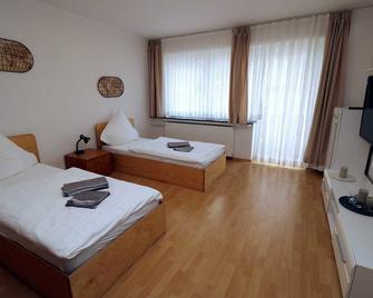 Aparthotel Kompass A 302-303 - Essen - Bedroom
