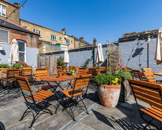 The Station Hotel - London - Patio