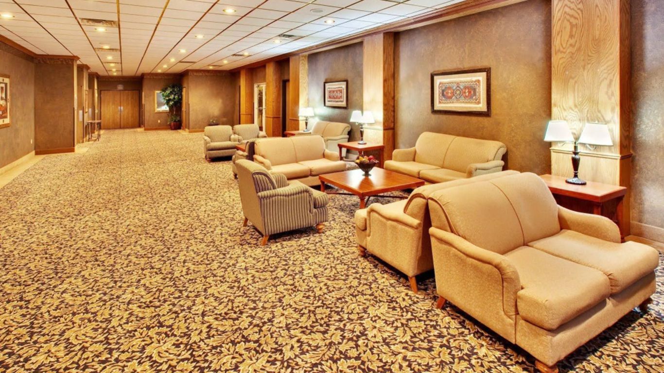 Holiday Inn Express & Suites North Platte By IHG