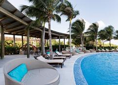 Ocean view 3 bedroom condo! Infinity pool - Cancún - Pool