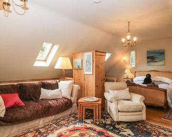 The Barn At Westhall Cottage, Romantic, With Open Fire In Burford - Burford - Living room