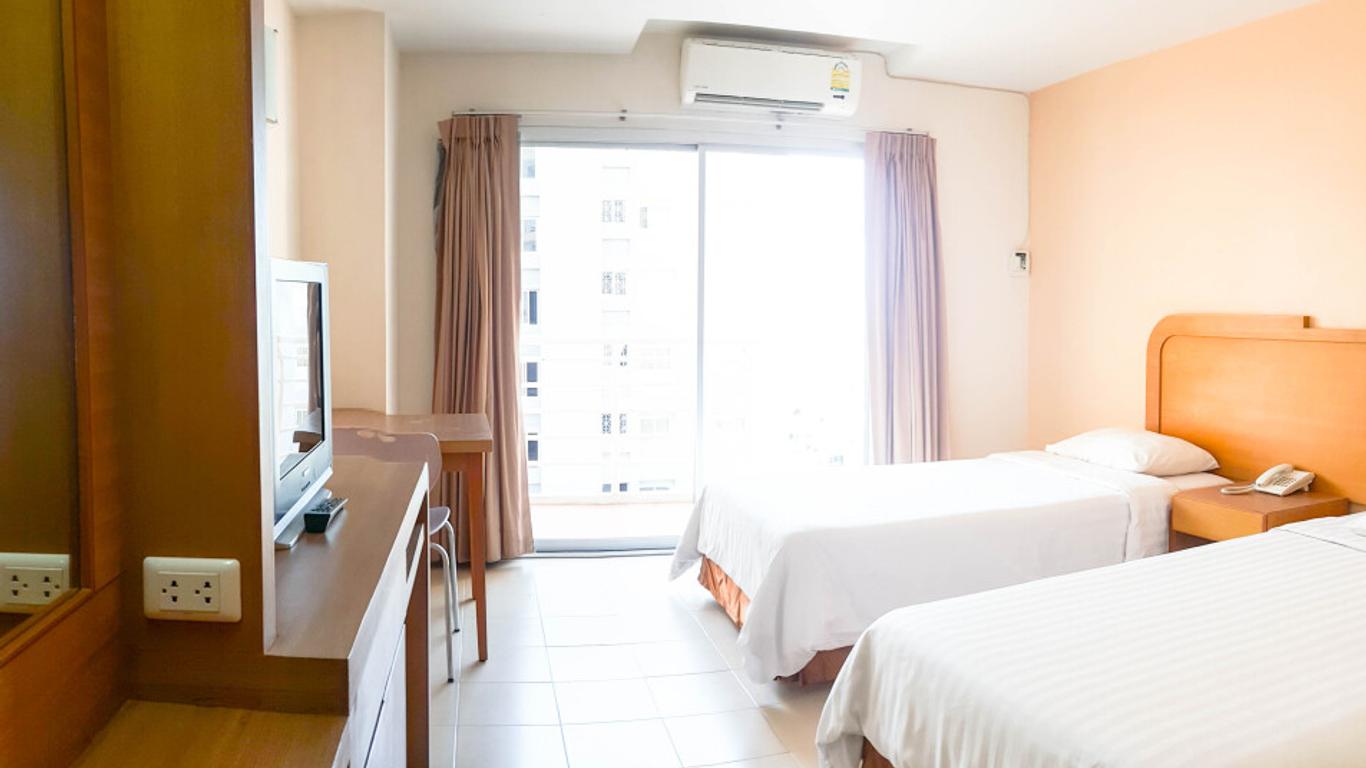 Eastiny Plaza Hotel