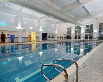 Village Hotel Hull - Hull - Piscina