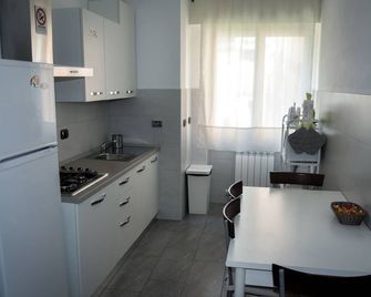 Affittacamere Delfo - Pisa - Küche