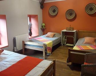 Beautiful Master House In The Countryside 8 Min From La Roche Sur Yon - Wifi - La Roche - Chambre