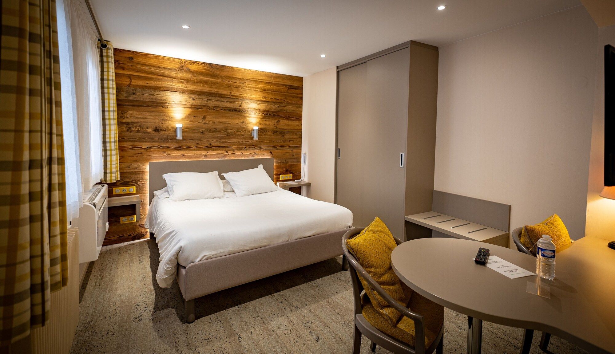 Logis Hôtel de la Tour - Rappoltsweiler - Schlafzimmer
