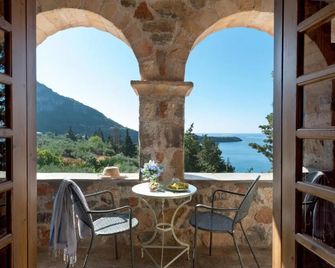 Kalamitsi Hotel - Kardamyli - Balcony