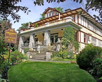 Abbeymoore Manor - ויקטוריה - בניין