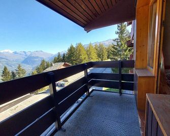 Charming 2-room apt for 6 with balcony, 200m from slopes - La Plagne-Tarentaise - شرفة