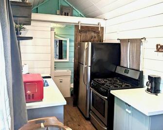 Desert Blue Dream - Adorable Tiny House in the Mountains of Julian - Julian - Cocina