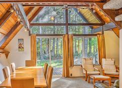 Four Stone Lodge - Greenwater - Dining room