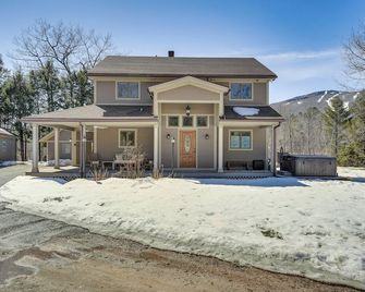 1 Mi to Okemo Mtn Resort Ludlow Home with Hot Tub - Ludlow - Gebäude