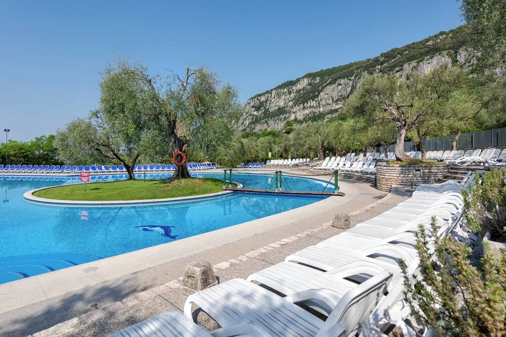 Residence Parco Del Garda - גארדה - בריכה