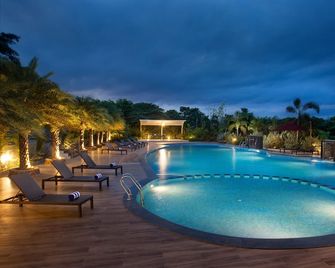 Trishvam Symphony - Krishnagiri - Pool