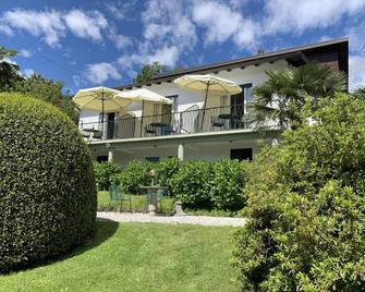 Hotel Loveno - Menaggio - Building