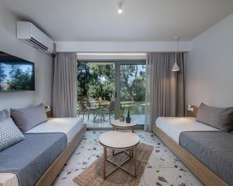 Egeo Easy Living Resort - Marmari - Phòng ngủ