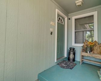 Lakefront And Dog-Friendly Gem in Gravoi - Gravois Mills