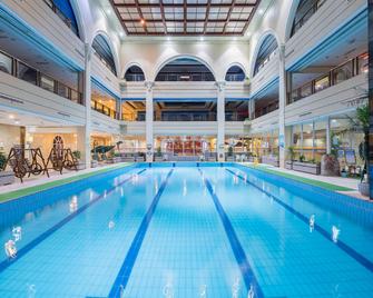 Tianchi Hot Spring Resort - Tai’an - Pool