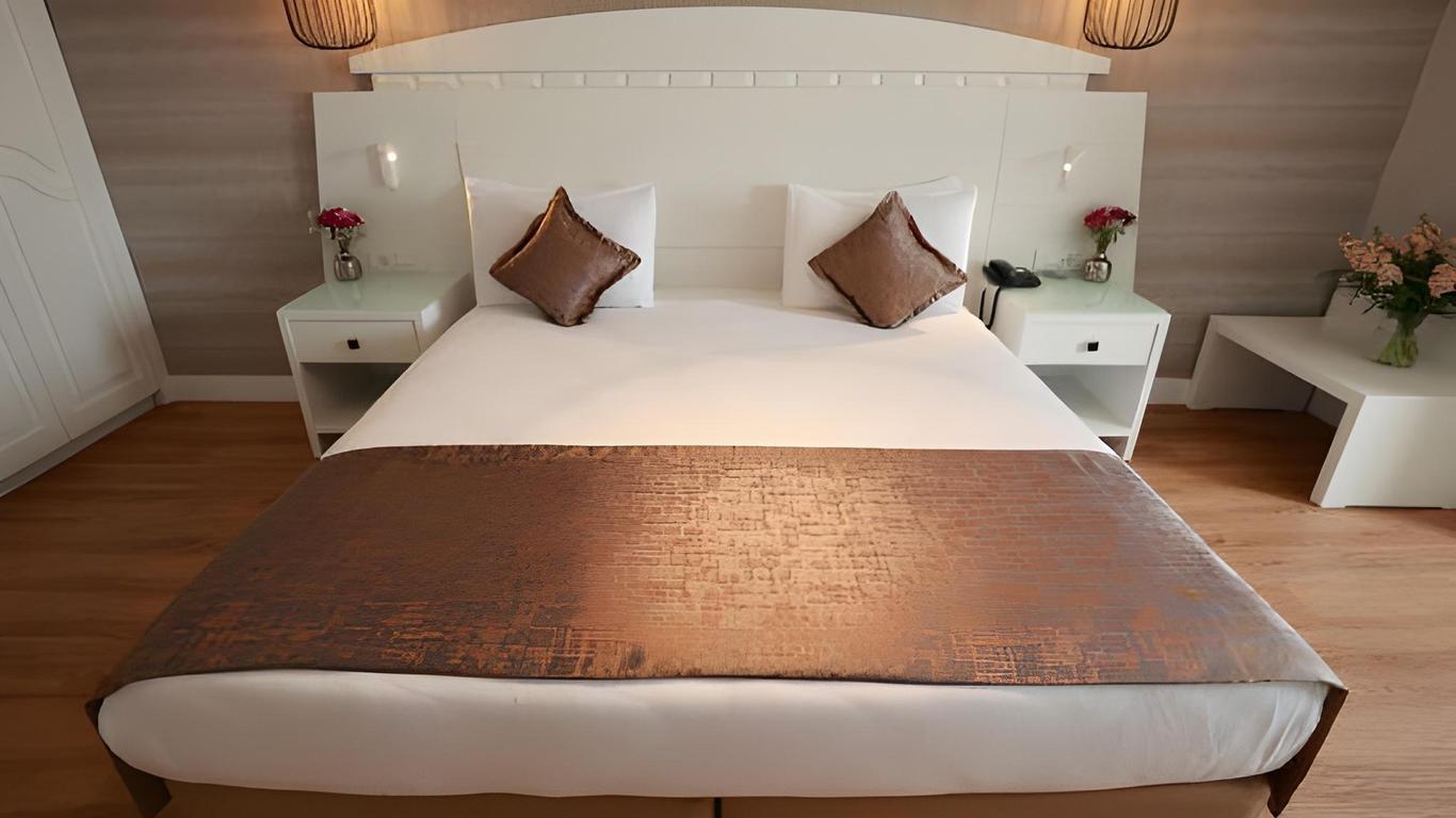 Nova Plaza Orion Hotel