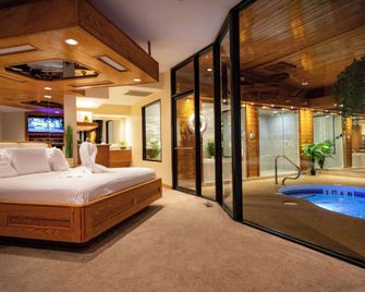 Sybaris Pool Suites - Indianapolis - Indianápolis - Habitación