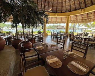 Spacious villa in Ixtapa with beautiful ocean views - Zihuatanejo - Restaurant